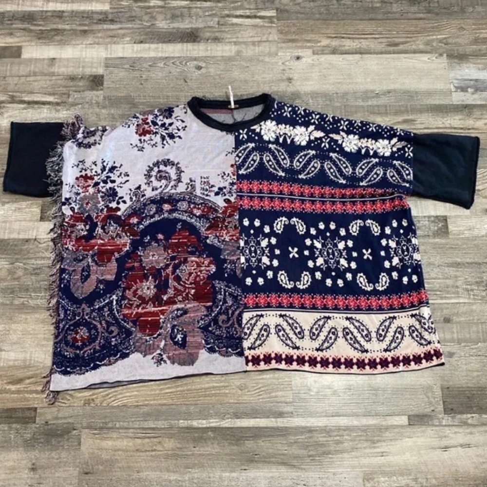 Free People Bandana Print Xs-S oversized poncho sweater